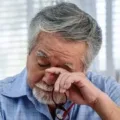 Ketahui Penyebab Katarak, Faktor Risiko, Pencegahan, dan Pengobatan yang Tepat
